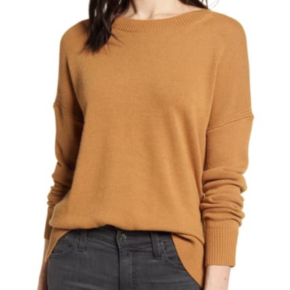 Chelsea28 Sweaters - Chealsea28 High/Low Crewneck Sweater Size M